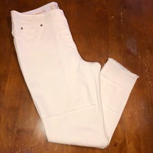 Women’s plus 1X (16-18) Luxe Stretch Denim